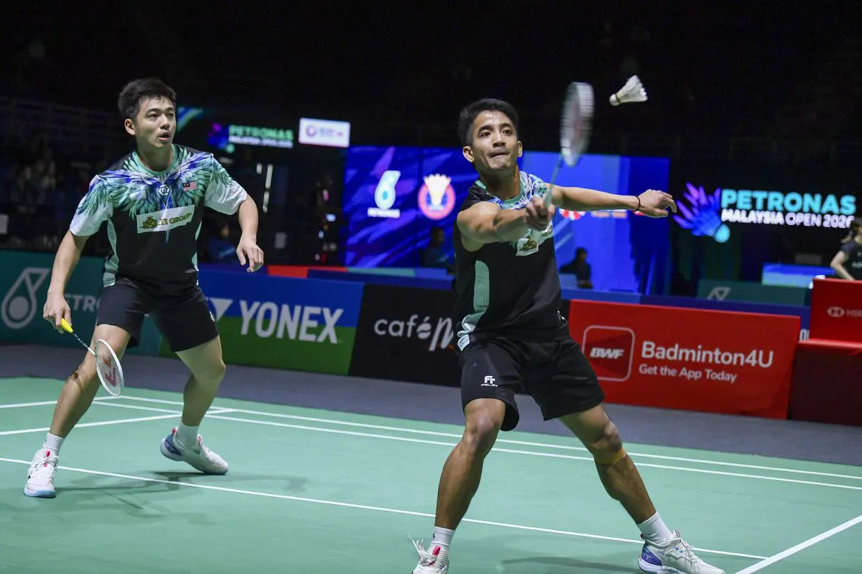 Tan Wee Kiong and Nur Azriyn Roll Back Years With Big Home Win
