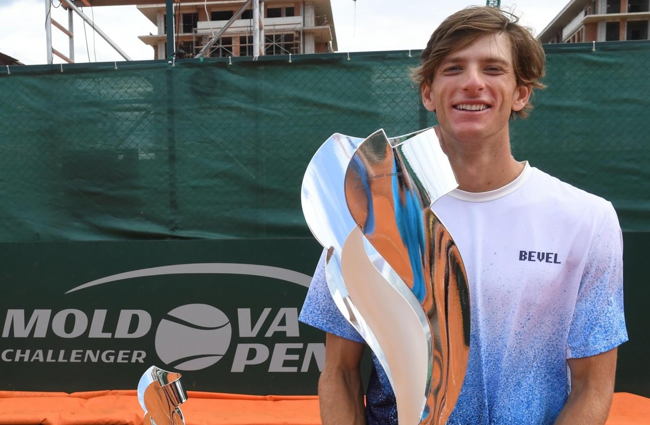 Stefanos Sakellaridis Continues Rapid Rise with Moldova Open Triumph