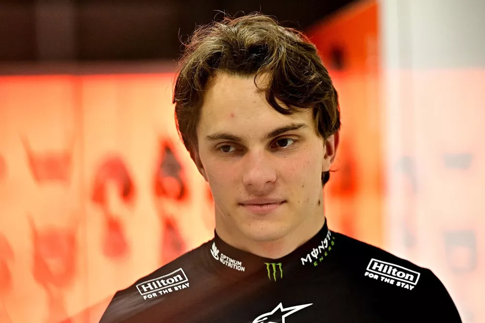 Australian burger chain backtracks on Oscar Piastri promo after podium slump