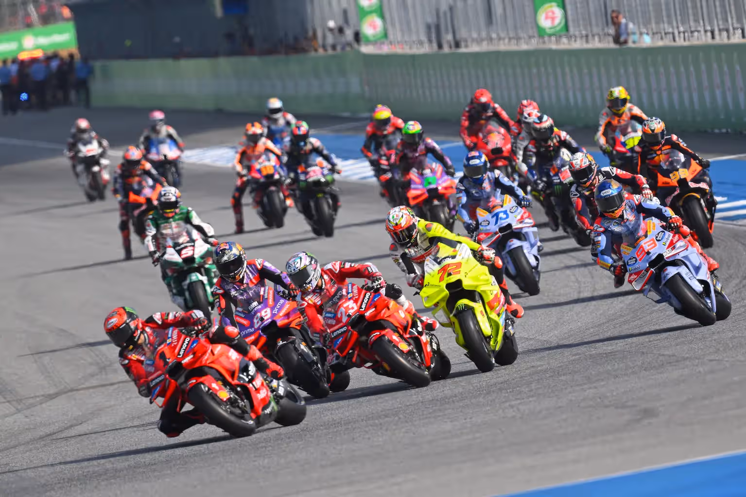 MotoGP Riders Split Over 2027 Format as Acosta Warns of Increased Risks