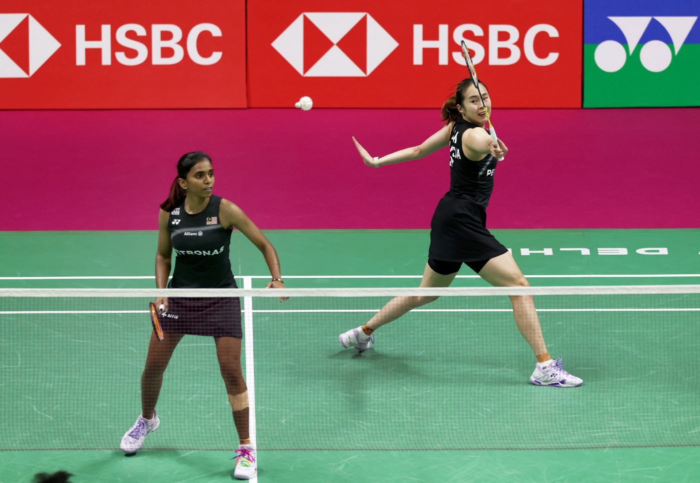 Pearly-Thinaah Handed Golden Opportunity to Make Deep China Masters Run