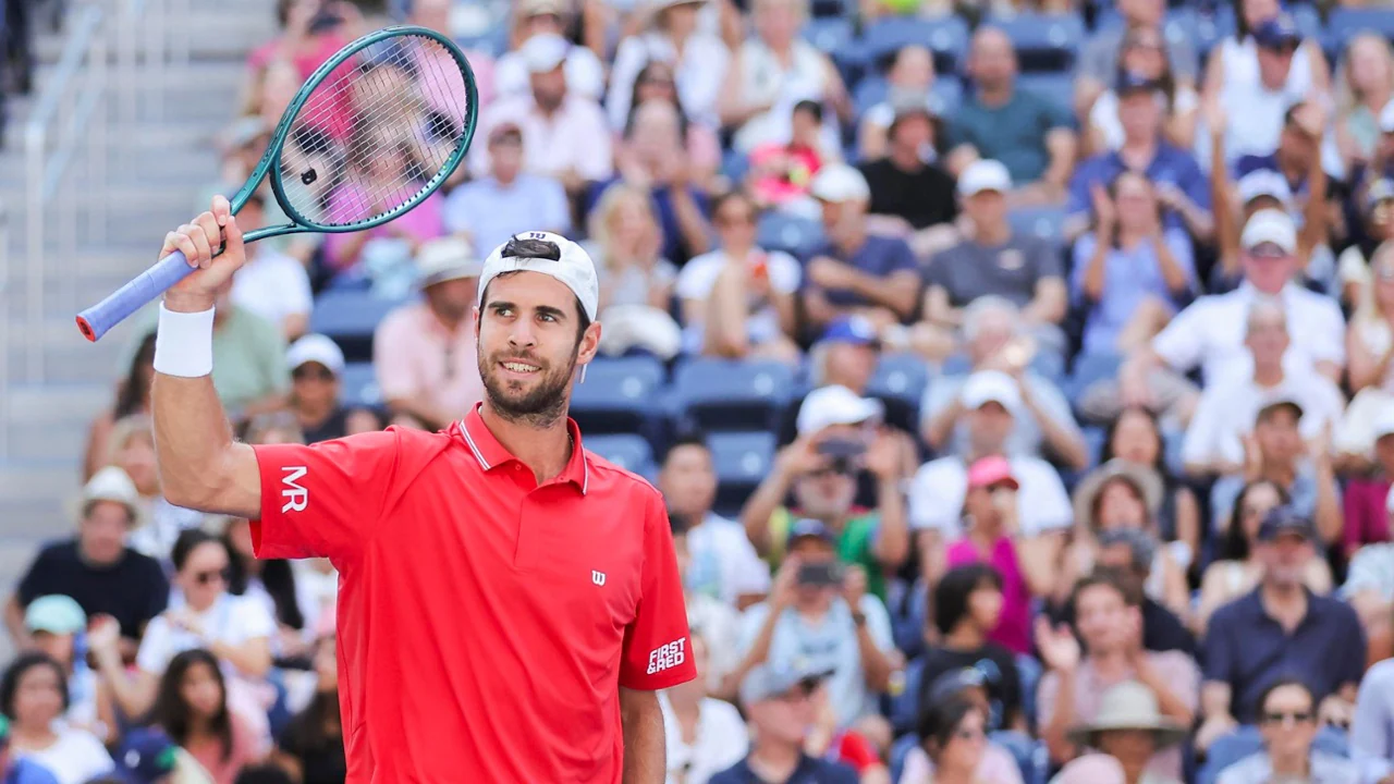 Khachanov Survives Tien Thriller to Reach Seventh Grand Slam Quarter-Final