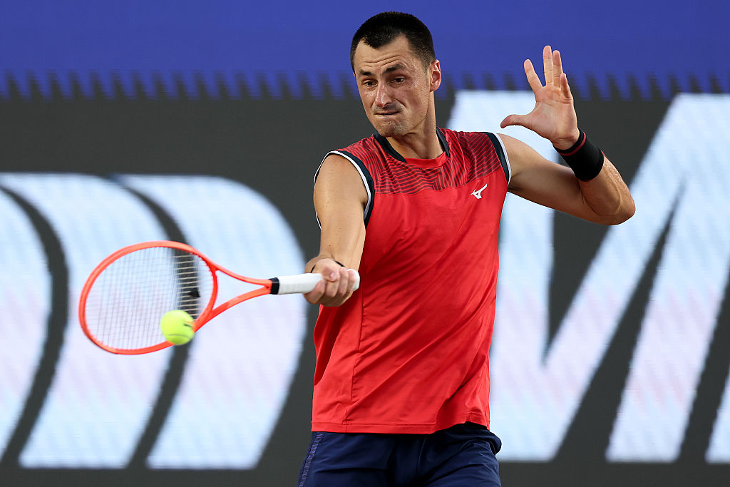 Bernard Tomic Upsets Top Seed Khachanov to Reach Los Cabos Quarter-finals