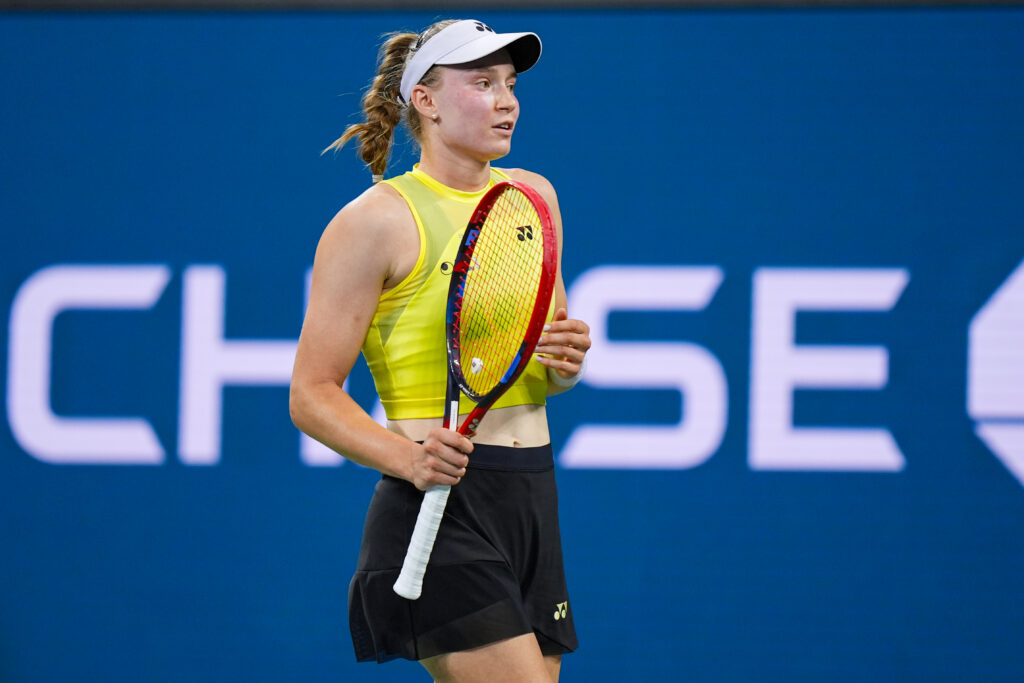 Rybakina Cruises Past Osaka to Reach US Open Quarterfinals and Move Closer to No. 1
