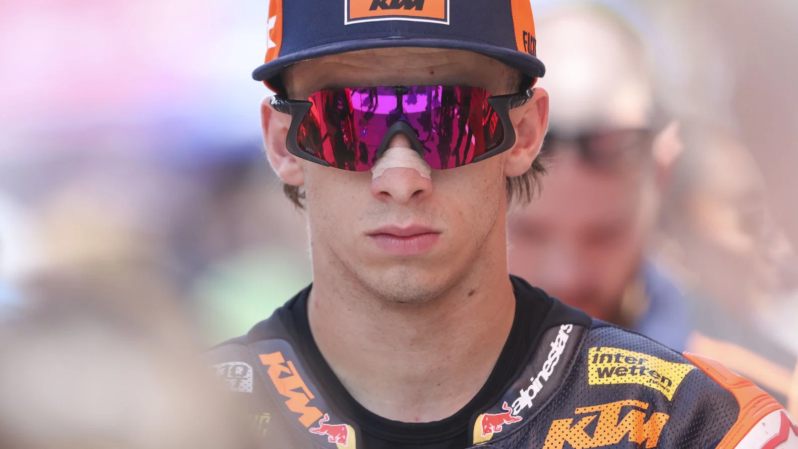Acosta Says MotoGP Riders ‘Too Egocentric’ for F1-Style Association