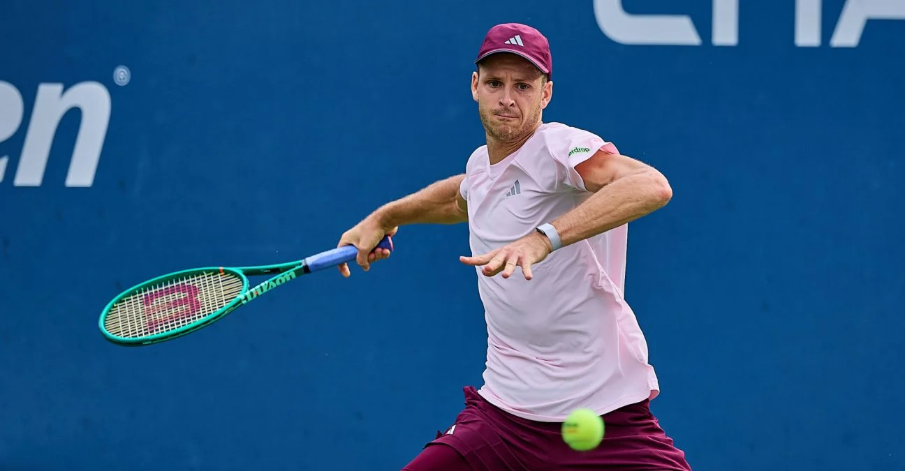 Hubert Hurkacz Rediscovers His Form in Shanghai Under Gilles Cervara