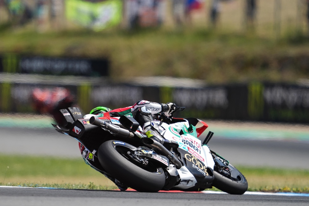 Heat & Tyre Struggle: Crutchlow Finishes P17 in Brno
