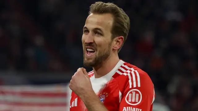 Late Harry Kane penalty bails out blundering Bayern Munich against bottom-of-the-table Mainz as 17-year-old sensation Lennart Karl shines again