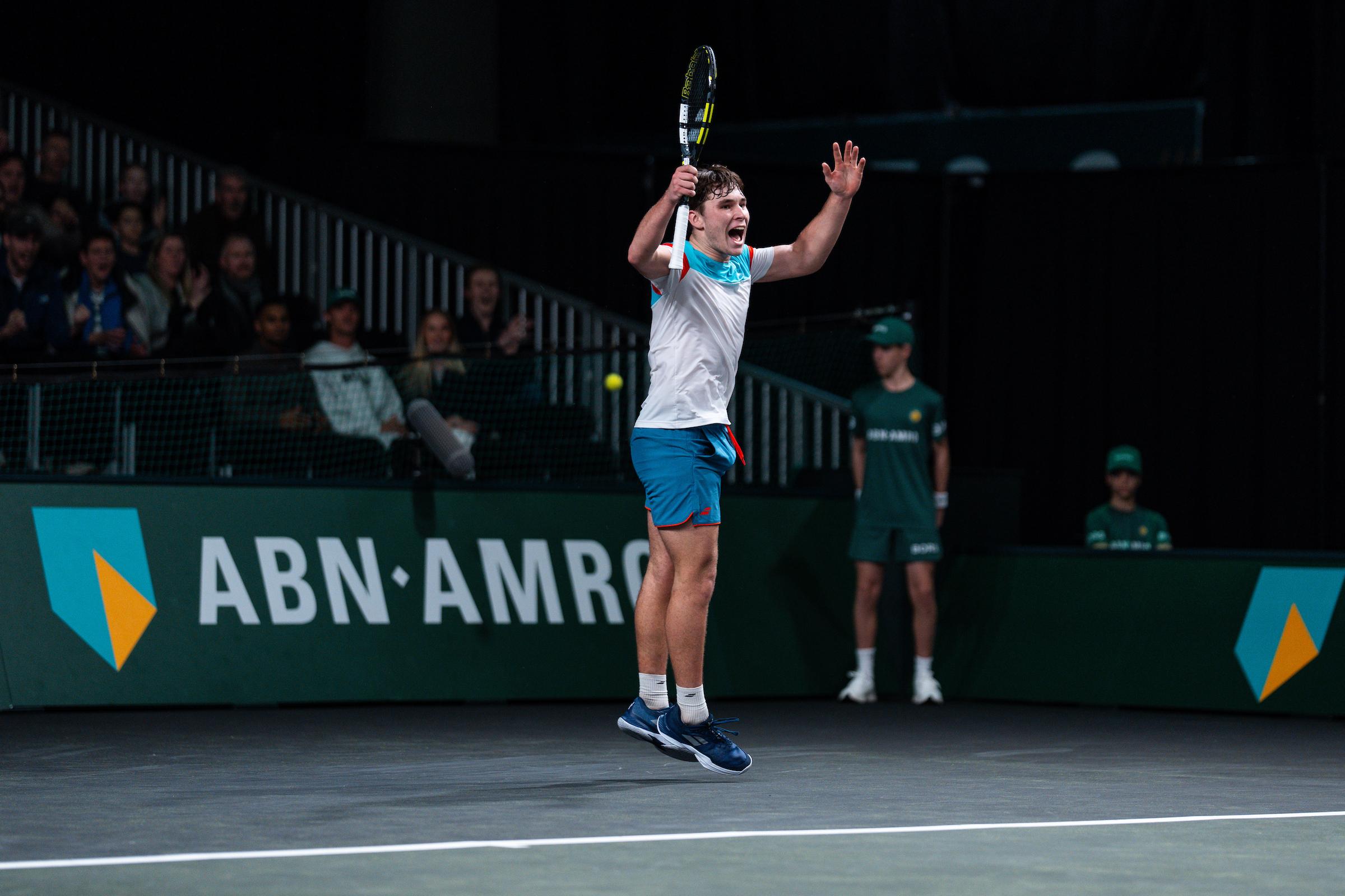 Dutch Teen Boogaard Stuns Medjedovic for First ATP Tour Victory on Home Soil