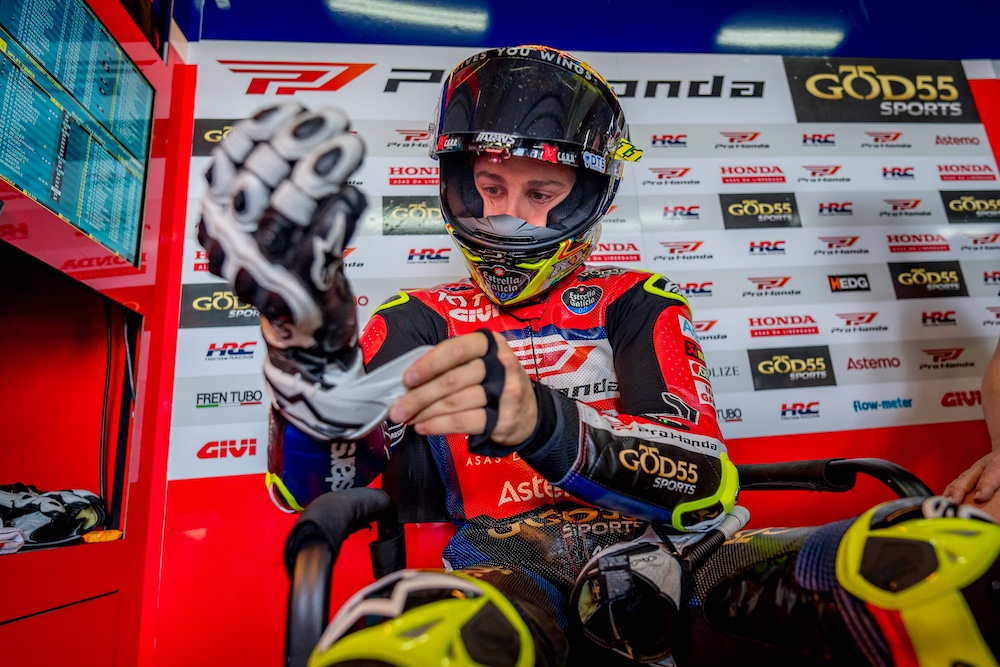 MotoGP Rookie Diogo Moreira Credits Marc Márquez for Key Pre‑Season Guidance