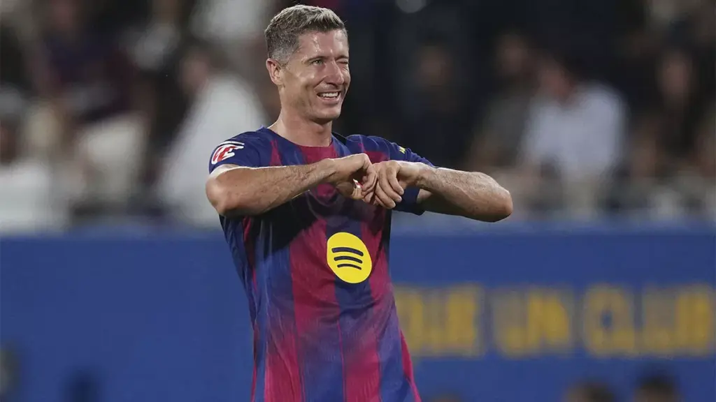 Emotional Camp Nou Farewell as Lewandowski Says Goodbye to Barcelona