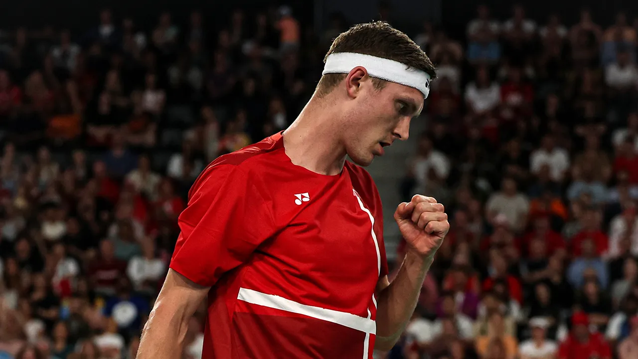 Viktor Axelsen Retires at 32 After Injury Struggle: “My Body Made the Decision”